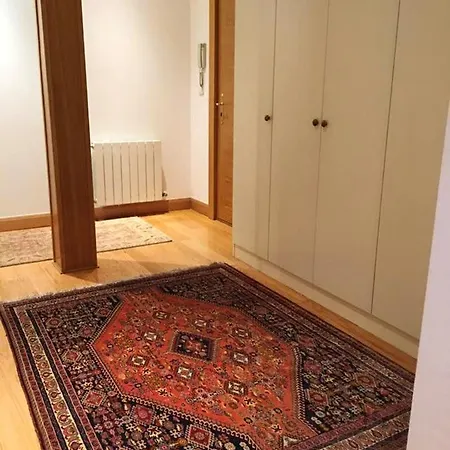 With 2 Bedrooms In Apartamento