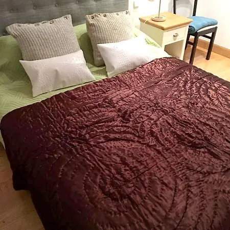 Apartamento With 2 Bedrooms In *