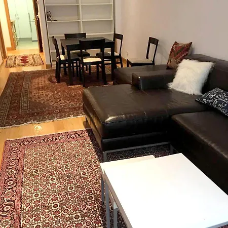 With 2 Bedrooms In Bilbau